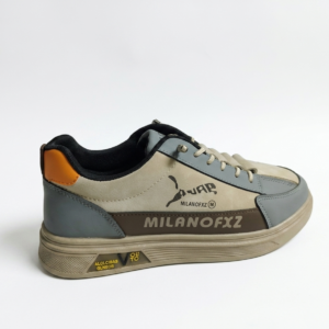 Puma Low-Top Casual Sneaker